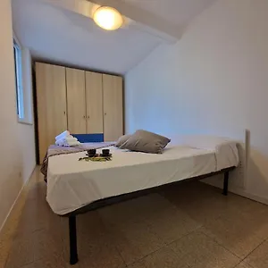 Appartamento stazione Pietra L. Ampio In Centro., Pietra Ligure